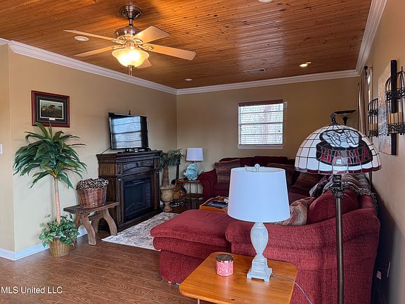 4th image of 9018 Riverlodge Dr