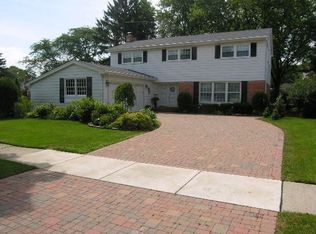 1015 E Talbot St, Arlington Heights, IL