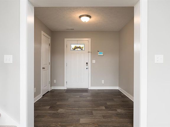 3rd image of 5530 Goldenrod Ln