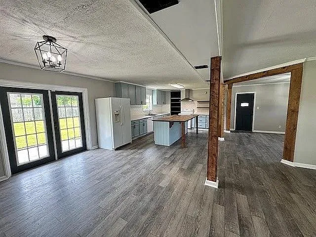 203 N Lake Dr — Photo 5