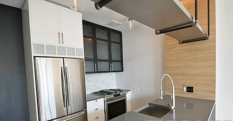 Rented by The KCI Group | media 2