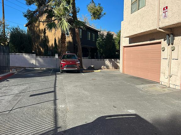 5th image of 3370 Milenko Dr