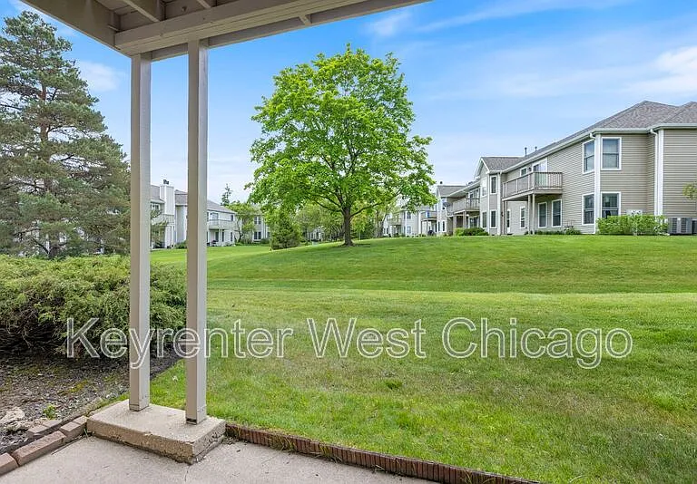 1851 Fox Run Dr #B — Photo 20