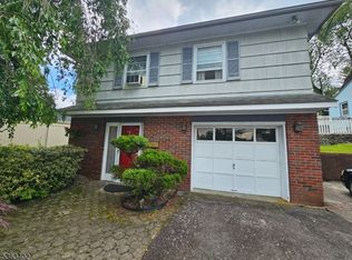 37 Pocahontas Path, Lincoln Park, NJ 07035