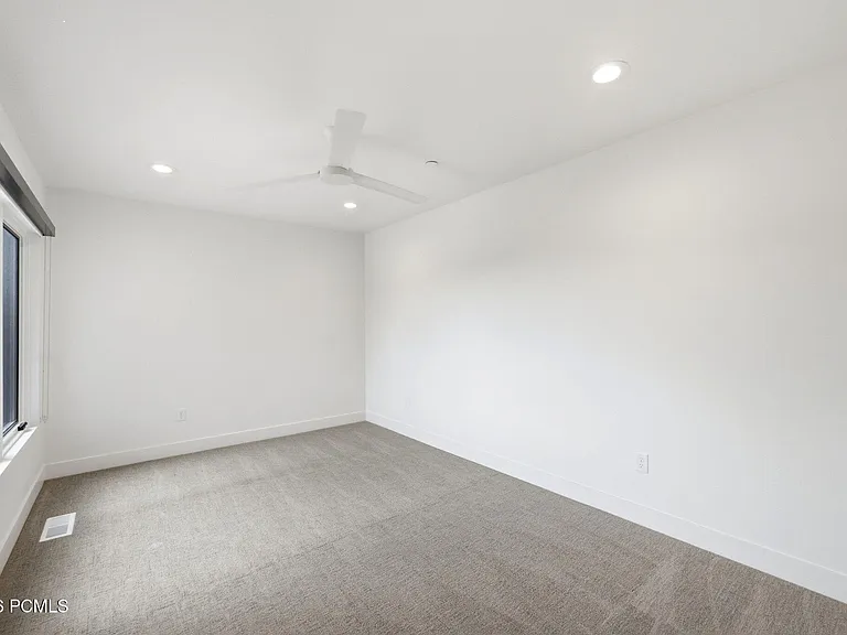 4043 W Crest Ct — Photo 29