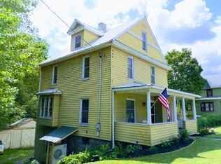 68 State St, Nicholson, PA 18446