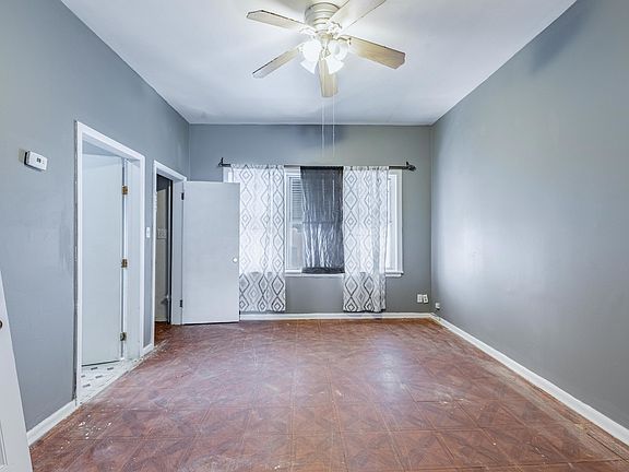 3rd image of 4722 S Ada St