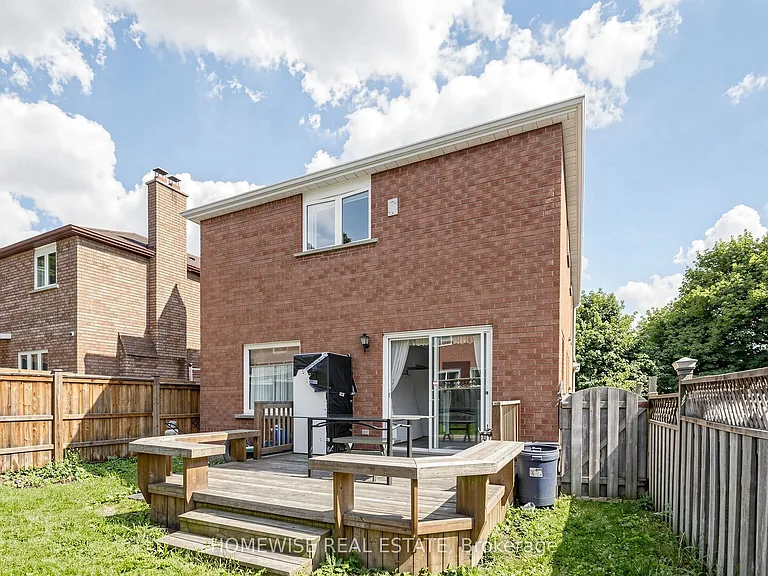 11 Briarcliffe Cres — Photo 48