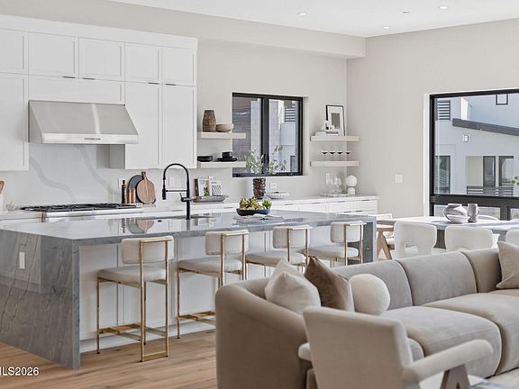 3rd image of 50 Campolina St