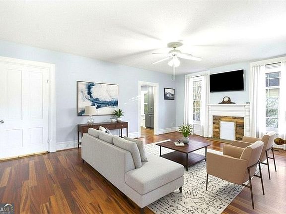 3rd image of 171 NE Broad St