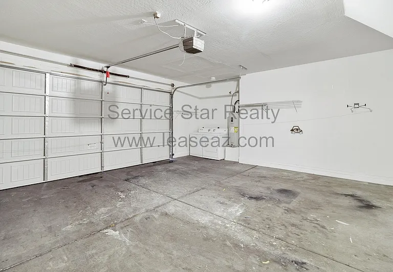14916 N 177th Ave — Photo 20