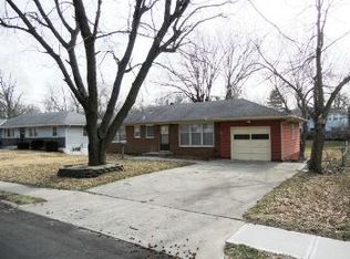 17403 E Cheyenne Dr, Independence, MO 64056