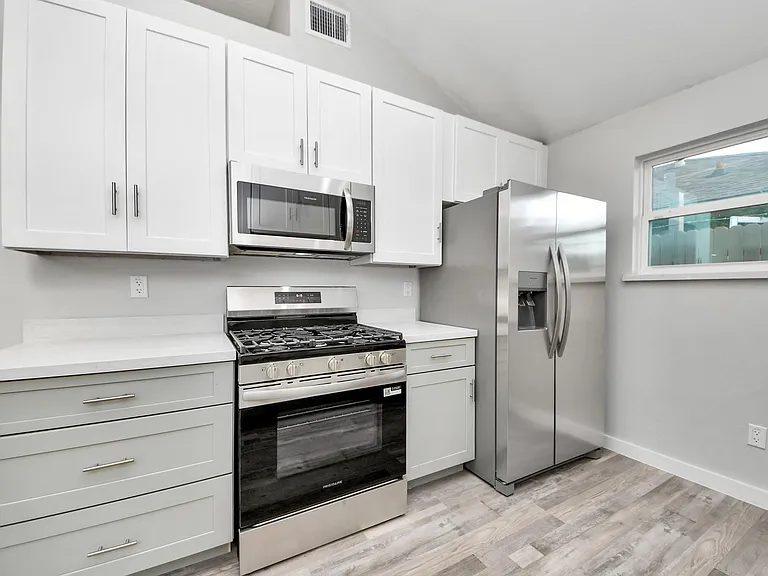 6201 Batterson St — Photo 15