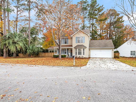 2nd image of 3201 Seaborn Dr