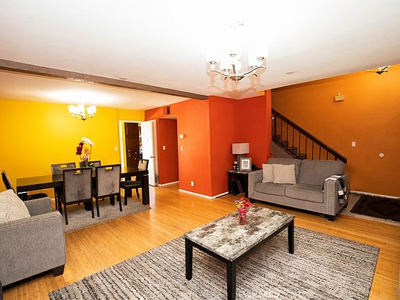5th image of 8430 Winnetka Ave Unit 20