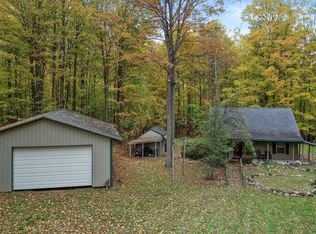 3179 N Lakola Rd, Leroy, MI 49655