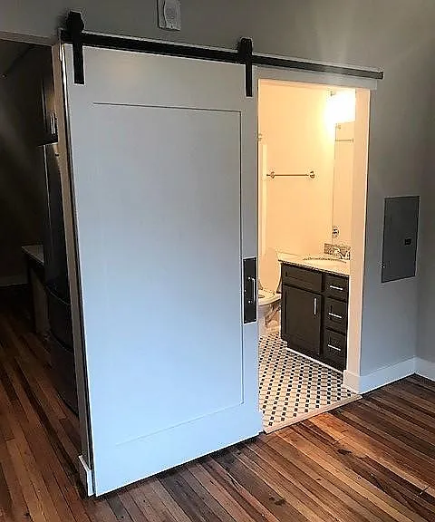 127 N Greene St #401 — Photo 6