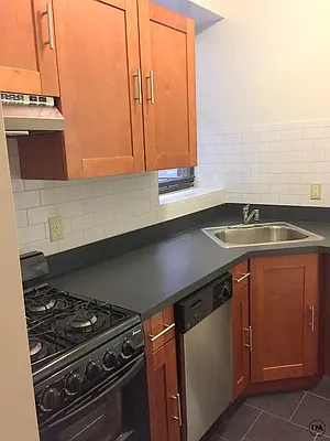 Rented by DSA Realty | media 23