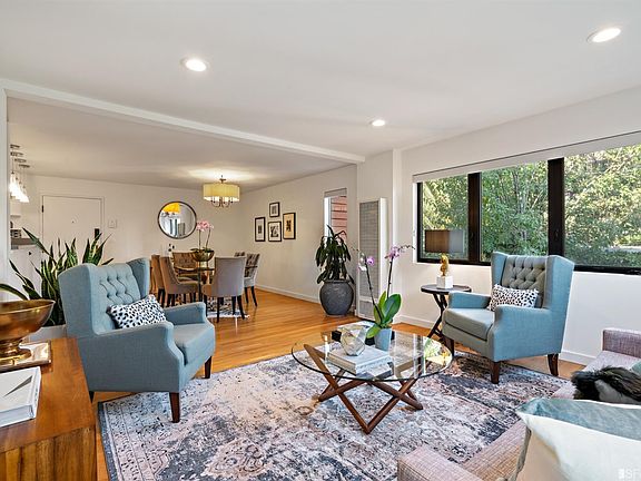 5th image of 226 27th St APT 4