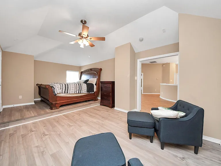 706 River Delta Ln — Photo 32