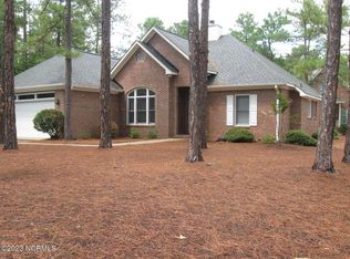 75 Pine Vista Dr, Pinehurst, NC 28374