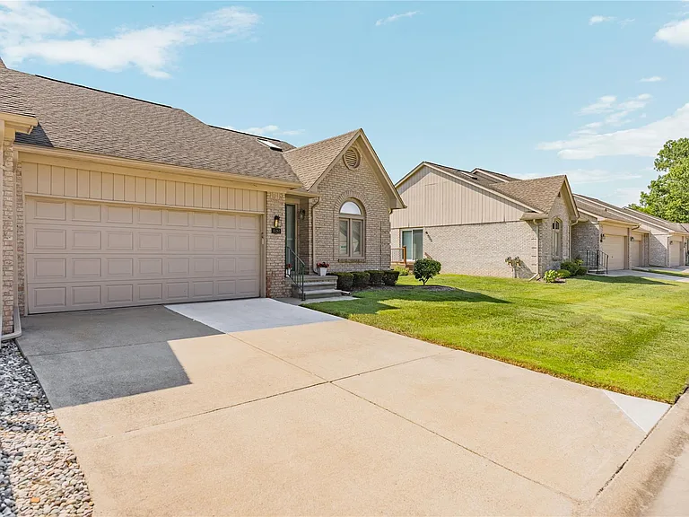 35263 Kings Forest Blvd — Photo 44