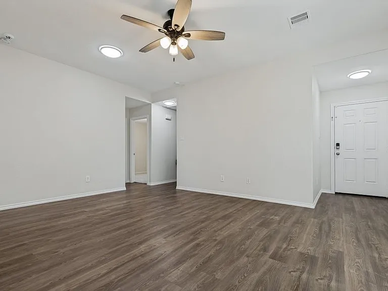 1235 Blue Hazel Ct — Photo 8
