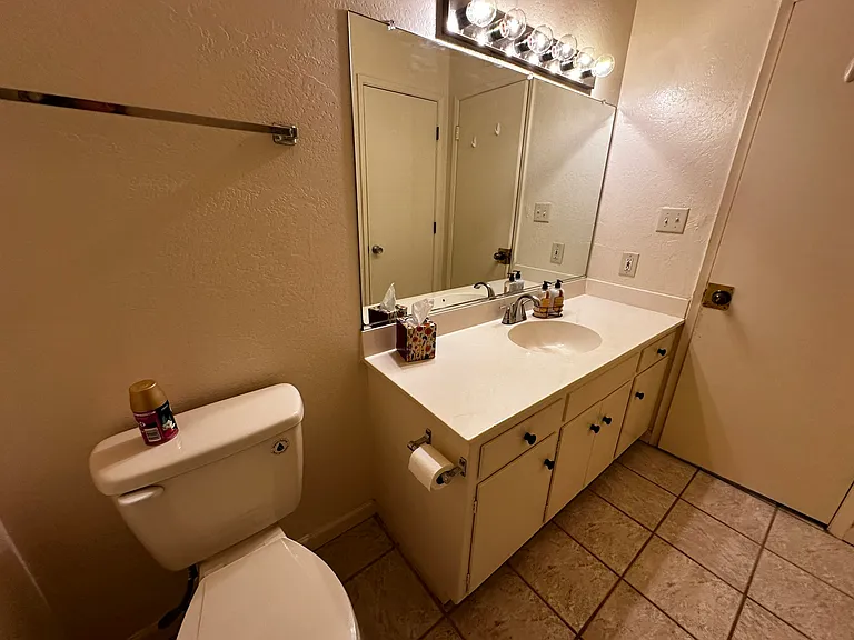 91 Summit Ave #8 — Photo 7