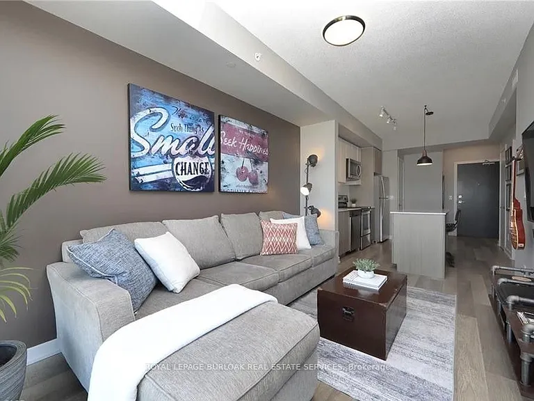 5240 Dundas St #B504 — Photo 15