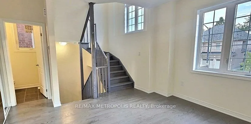 3 bed, $3,000 — Photo 3