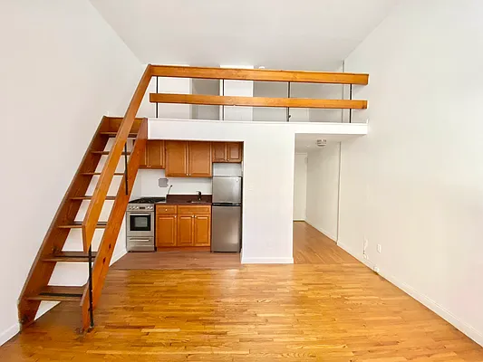 Rented by J PRESTON AND ASSOCIATES INC | media 12