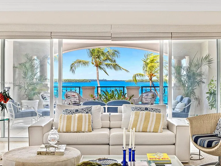 5221 Fisher Island Dr #5221 — Photo 9