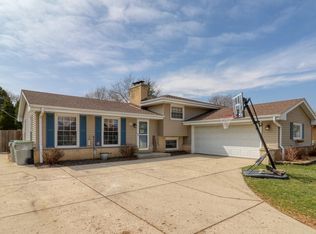5279 S 22nd St, Milwaukee, WI 53221