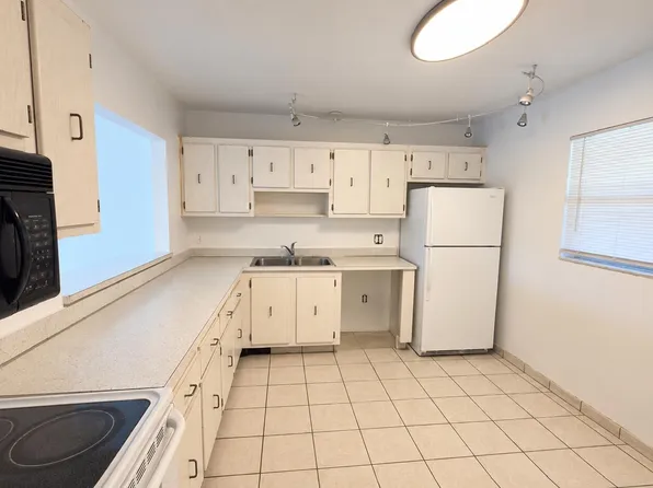 4131 Stirling Rd APT 305, Fort Lauderdale, FL 33314