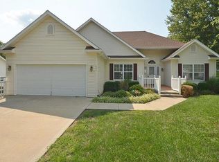 604 Harrington St, Dearborn, MO 64439