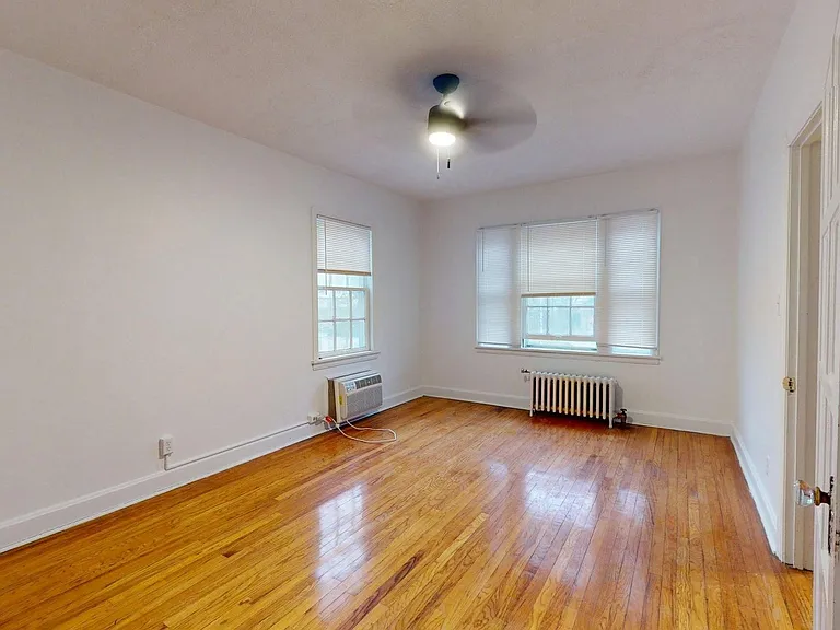 2534-2538 Kemper Rd — Photo 21