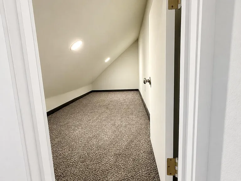 2803 N Carefree Cir — Photo 18
