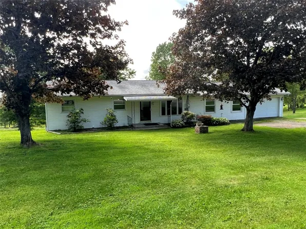 25 Sanitaria Springs Rd, Binghamton, NY 13904