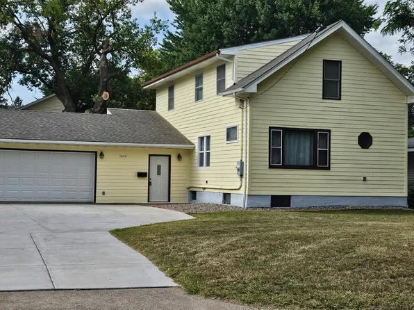 1650 Old Hudson Rd, Saint Paul, MN 55106