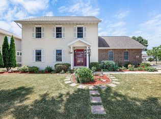 402 E Hill Pkwy, Madison, WI 53718