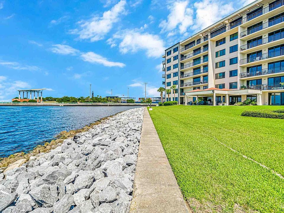 1st image of 105 Port Royal Way