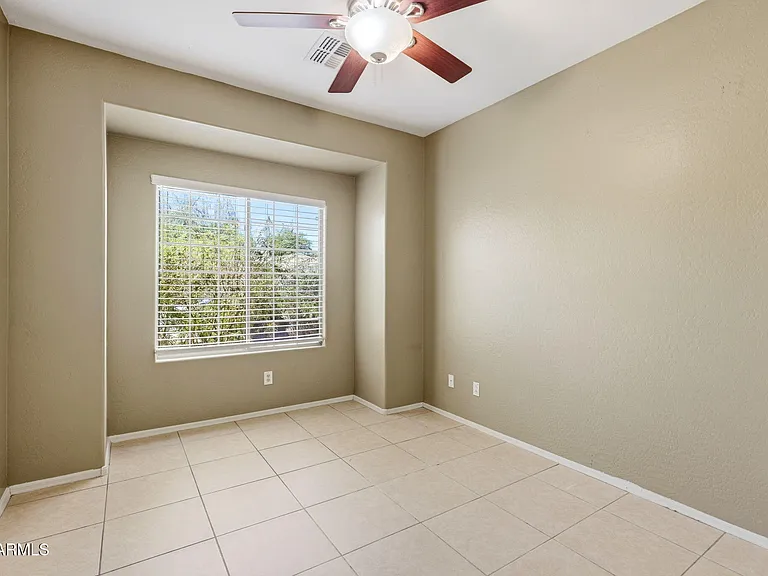 12910 W Corrine Dr — Photo 12