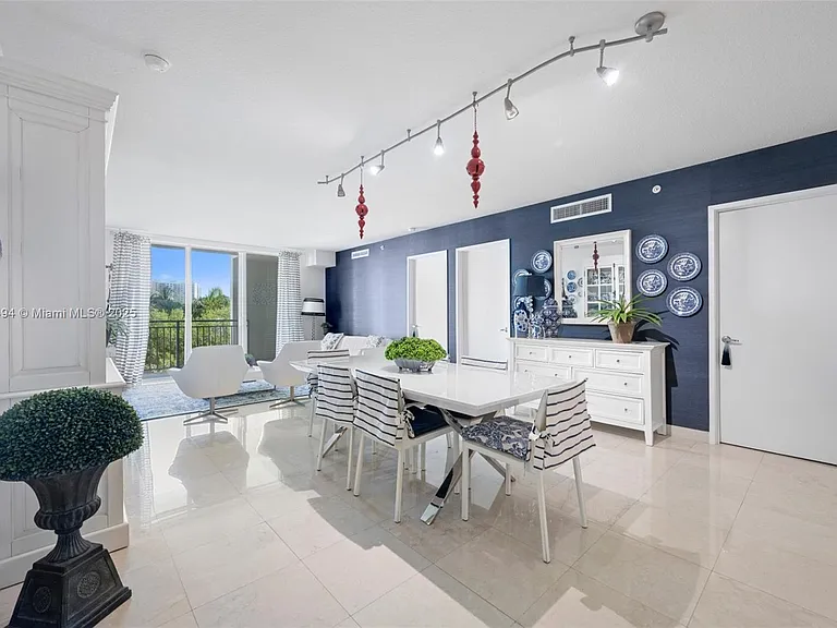 150 Sunny Isles Blvd #Townhouse 301 — Photo 5