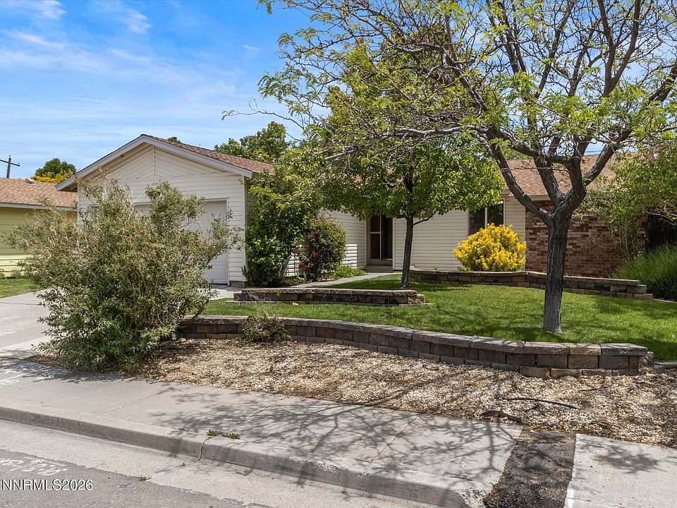 1st image of 640 Nancy Cir