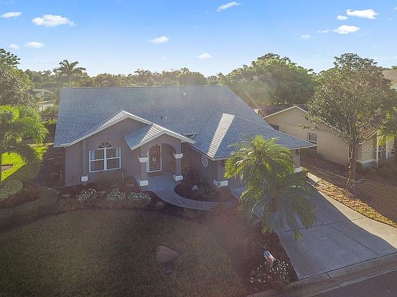 3rd image of 4935 32nd Avenue Dr W