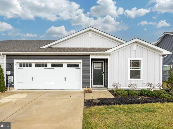 21 Clipper St, Smyrna, DE 19977