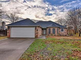 8812 Hilary Ct, North Richland Hills, TX 76182