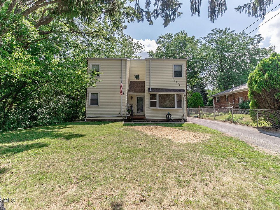 1st image of 28570 Simmons Rd