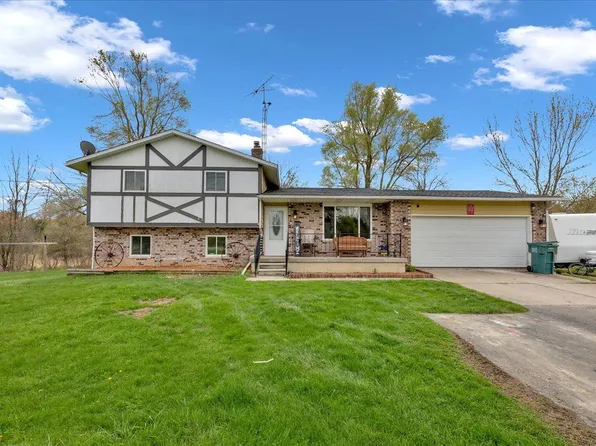 12324 Mount Morris Rd, Columbiaville, MI 48421