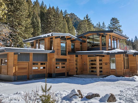 2nd image of 15555 Tall Timber Rd